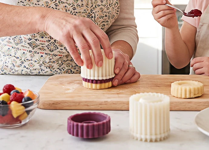 Creative Double-Ended Pastry Mold