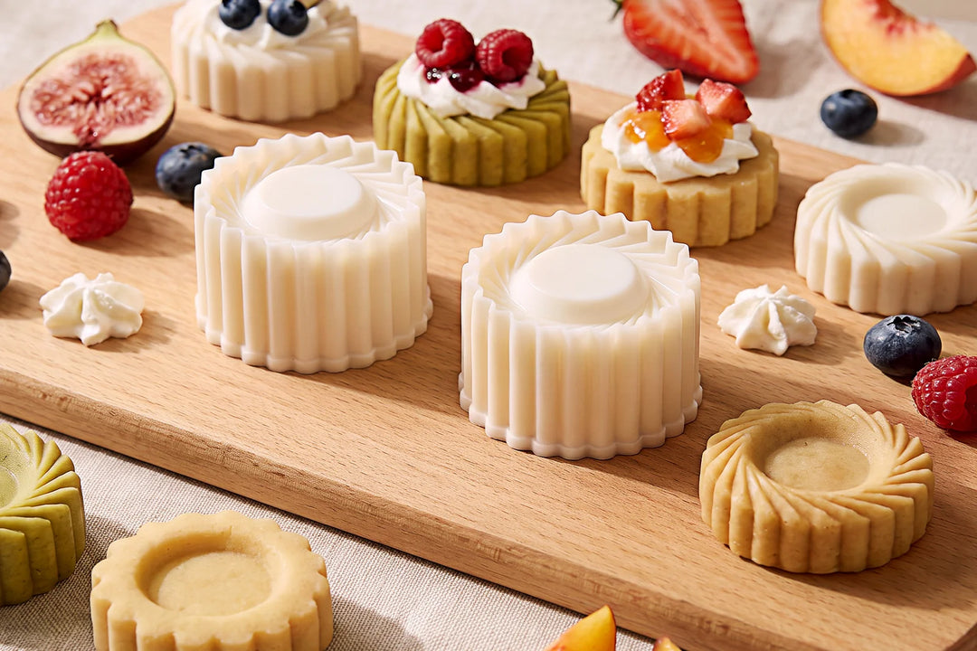 Creative Double-Ended Pastry Mold