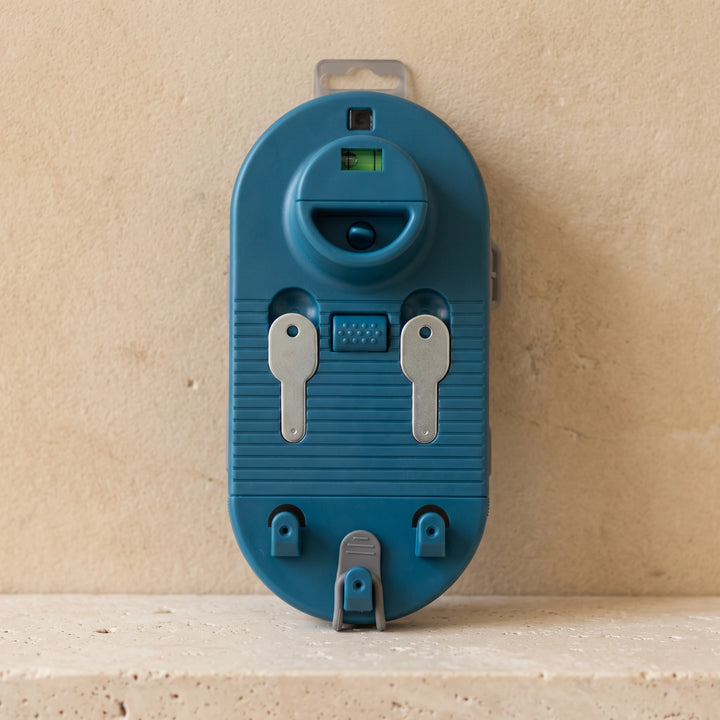Front view of the picture hanging tool with bubble level and two metal hook plates